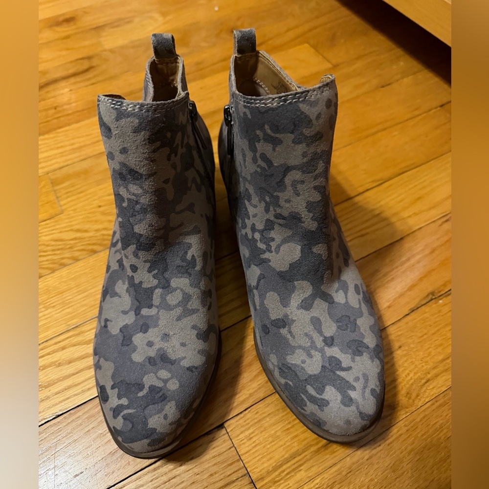 NWT Lucky Brand Basel Camouflage Bootie